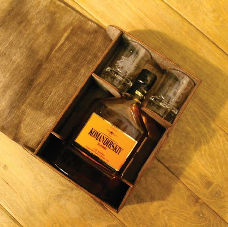 Custom Wooden Liquor Gift Box Laser Cut Vector File