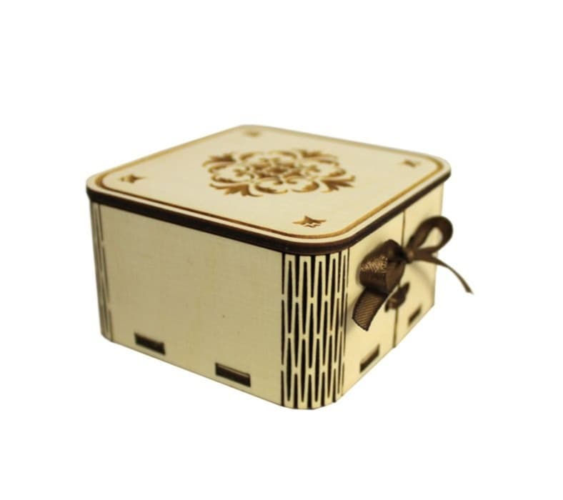 Elegant Decorative Laser Cut Gift Box Vector File