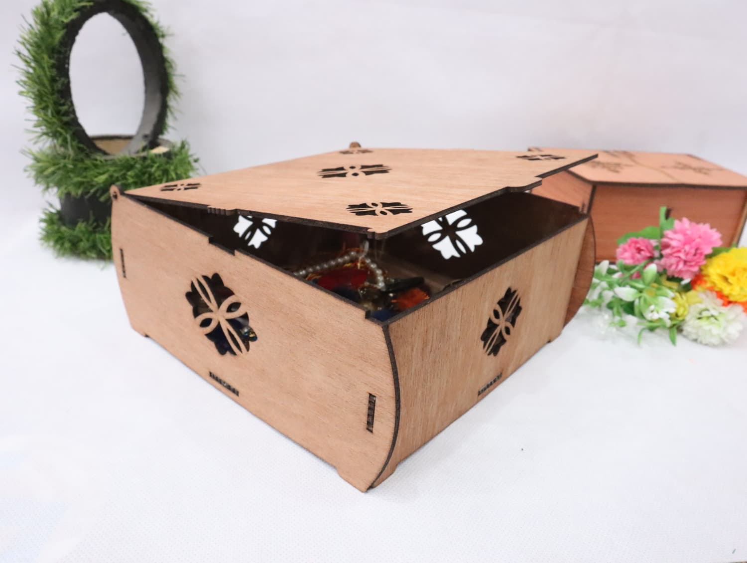 Elegant Decorative Wooden Box Laser Cut Template (SVG, DXF)
