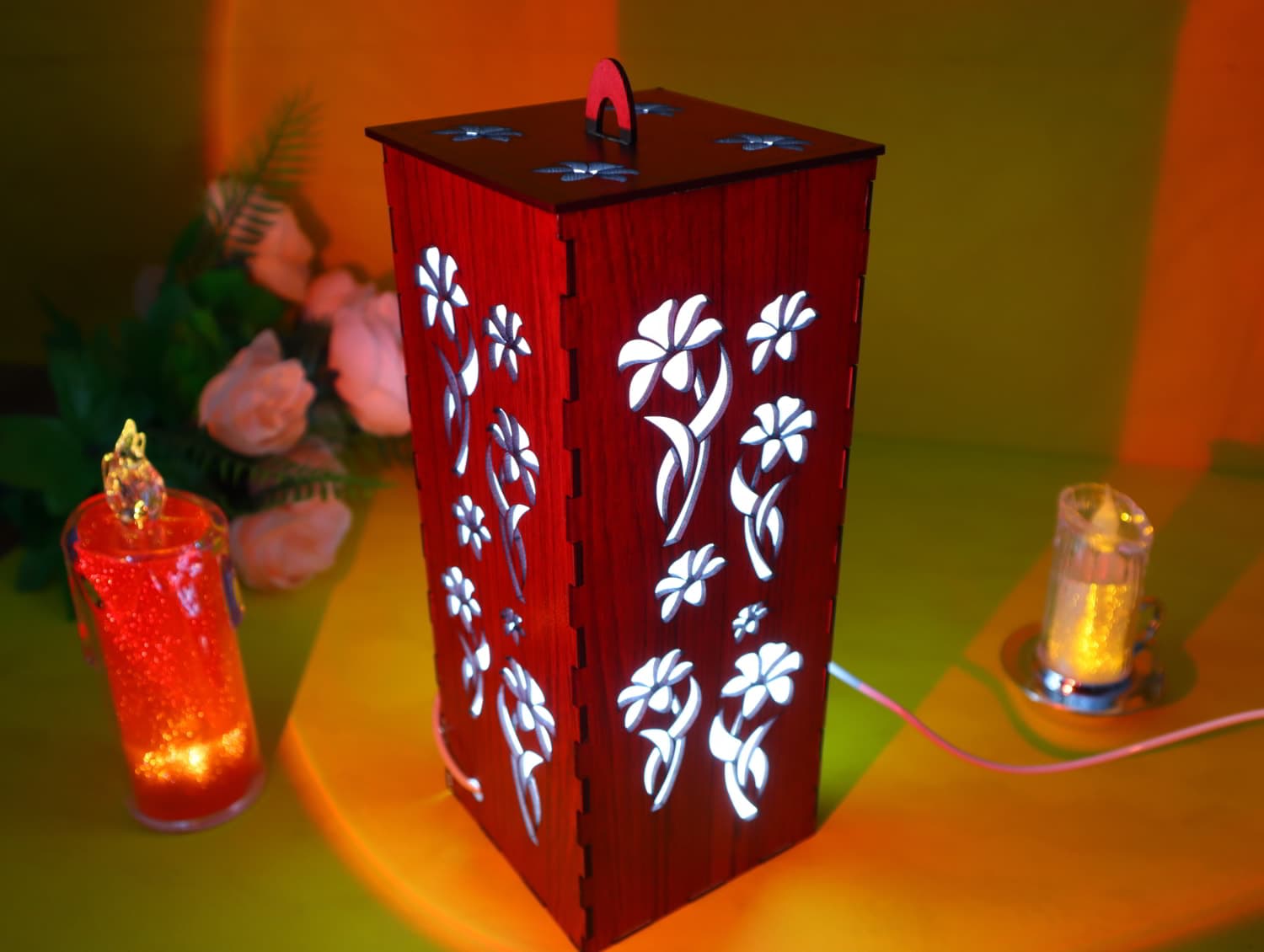 Archivo Vectorial de Lámpara Floral de Madera para Corte Láser