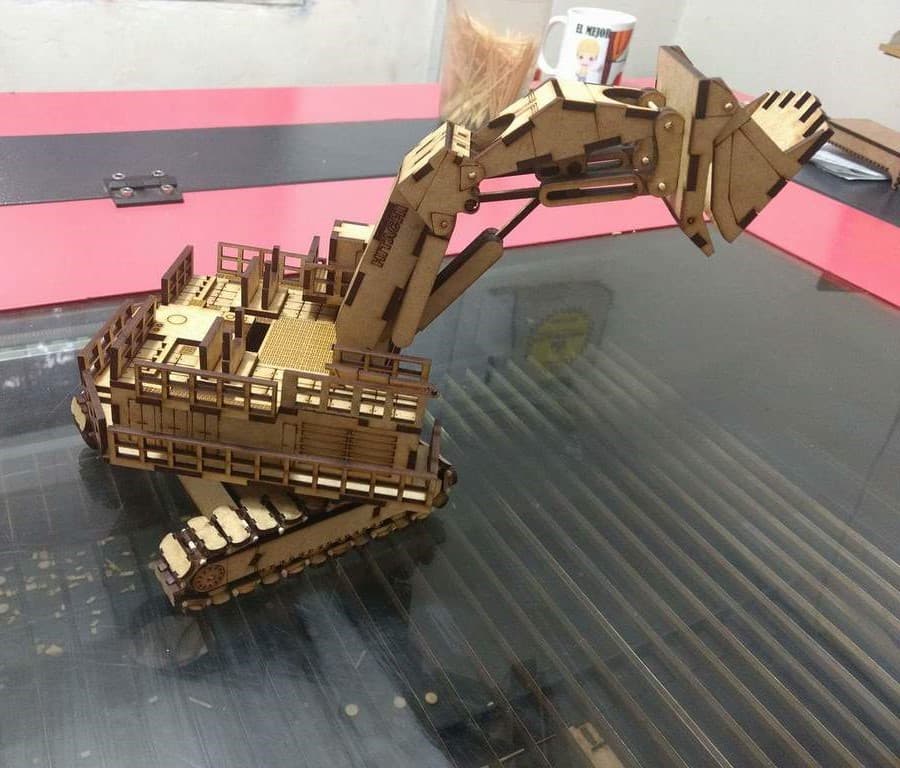 Hitachi Mining Excavator 3D Puzzle Laser Cut Vector File
