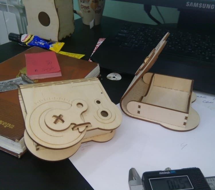 Laser Cut Wooden Box with Secret Rotary Latch Vector File