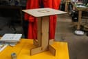 Plano DXF de Mesa Auxiliar Minimalista para Corte Láser