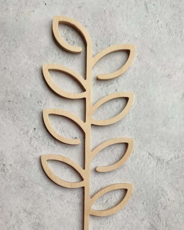 Minimalist Leaf Plant Trellis Vector for Laser Cutting (SVG)