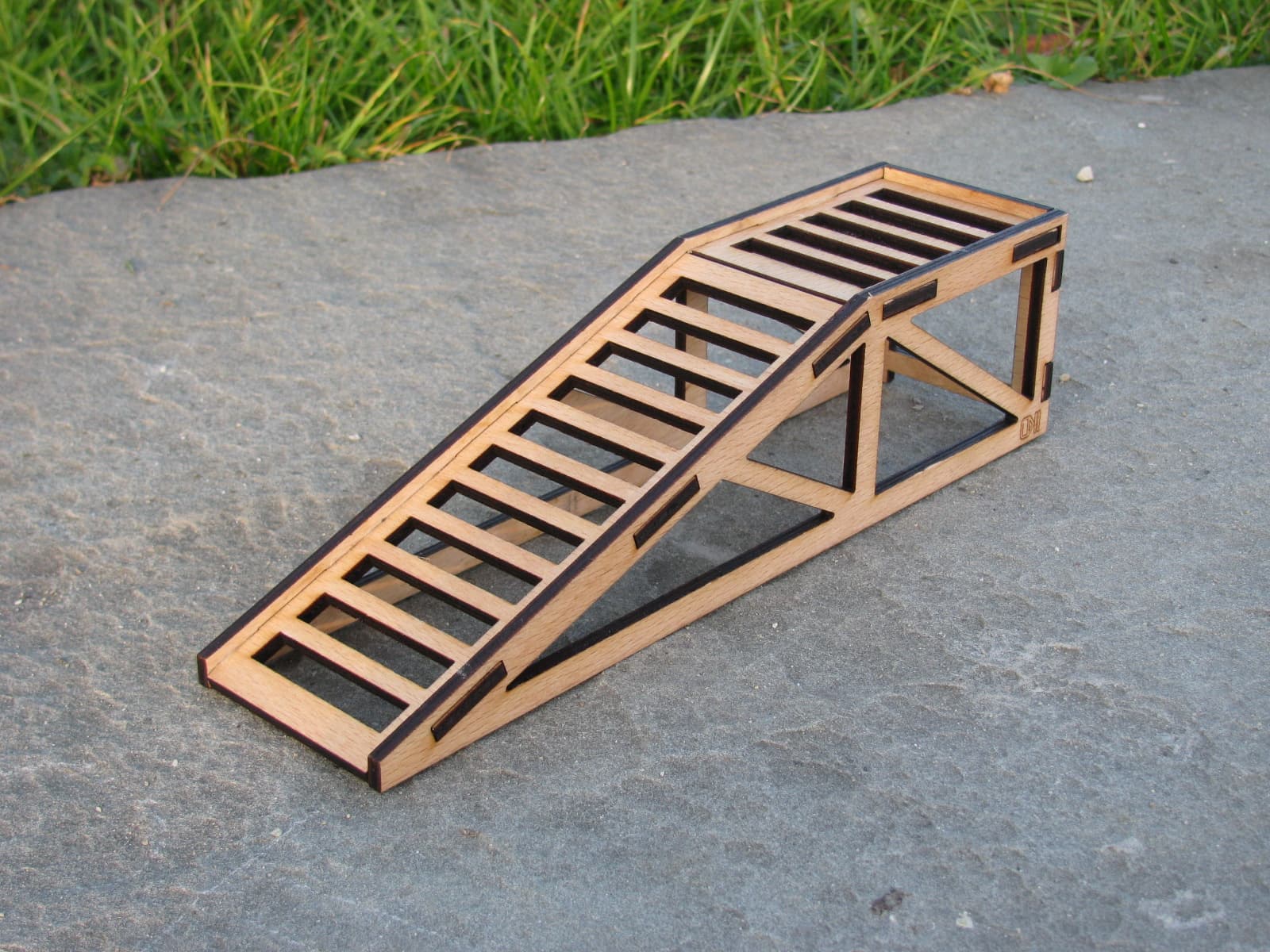RC Car Stunt Ramp 3D Puzzle Laser Cut DXF File
