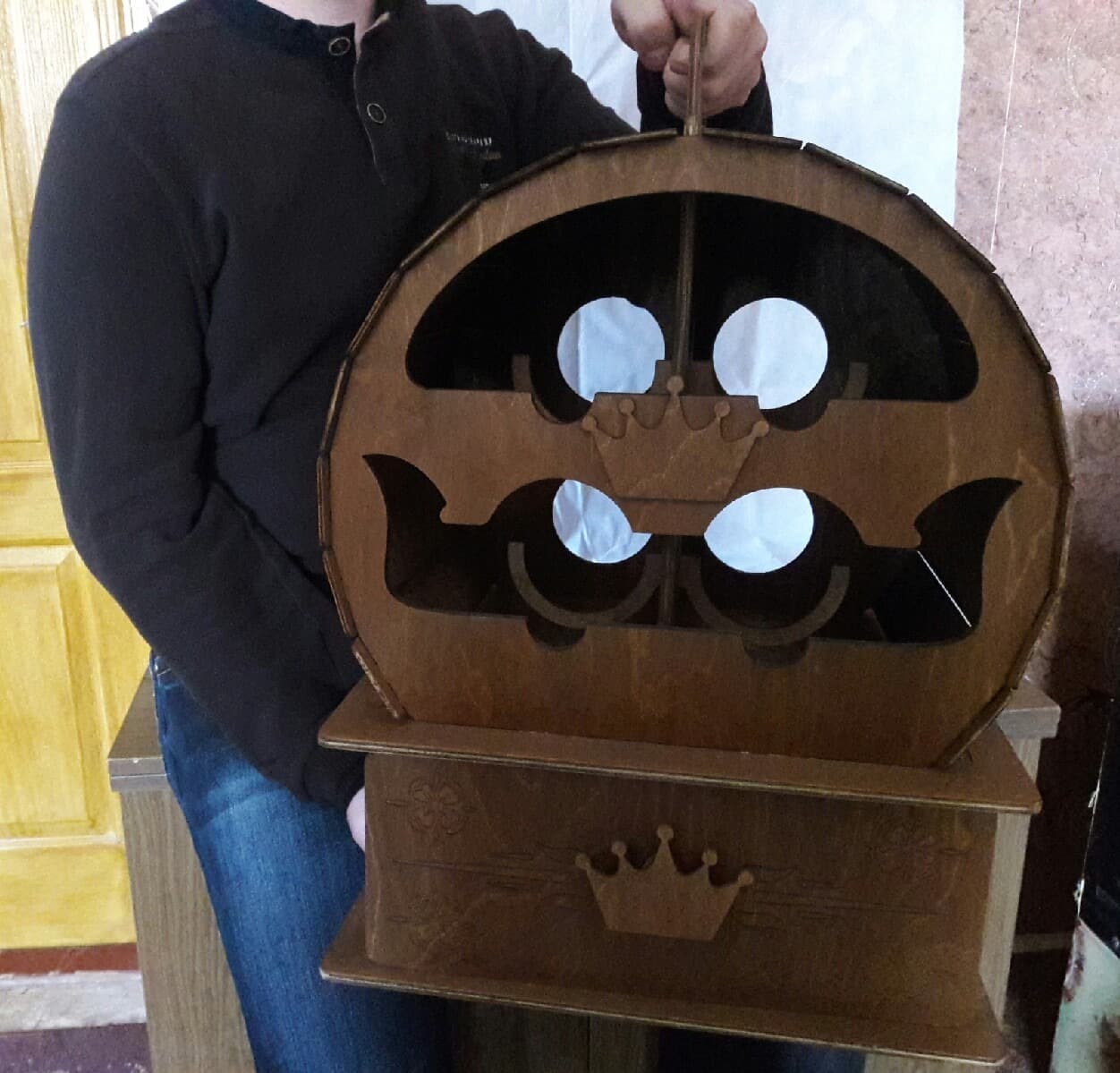 Crown Barrel Wine Rack Laser Cut File 3D Vector