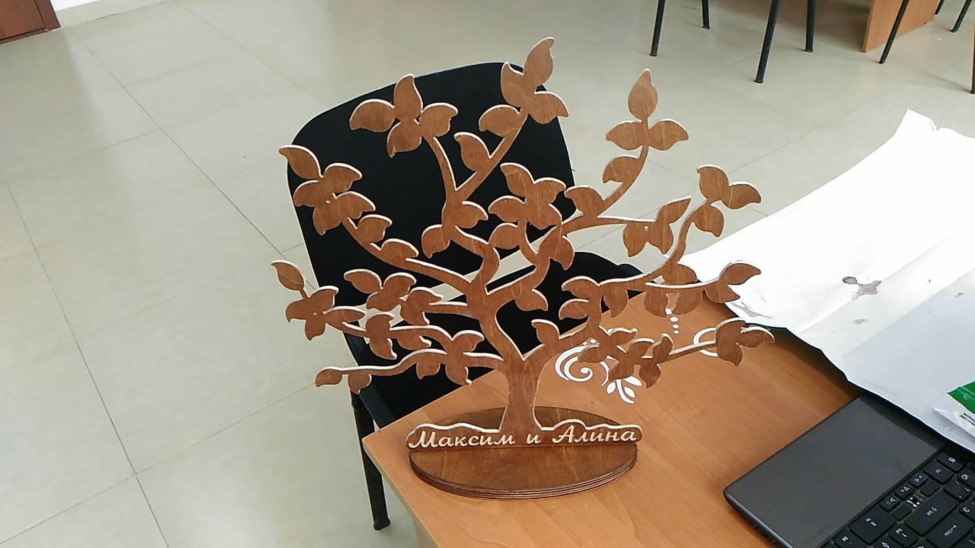 Customizable Family Tree 3D Stand Laser Cut Vector DXF