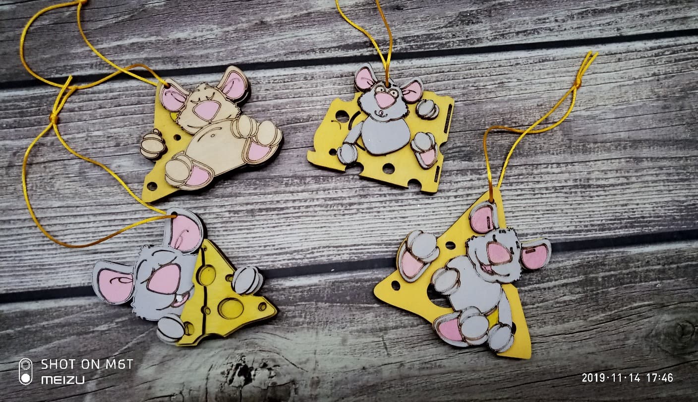 Cute Mouse and Cheese Christmas Ornaments Laser Cut Vector File