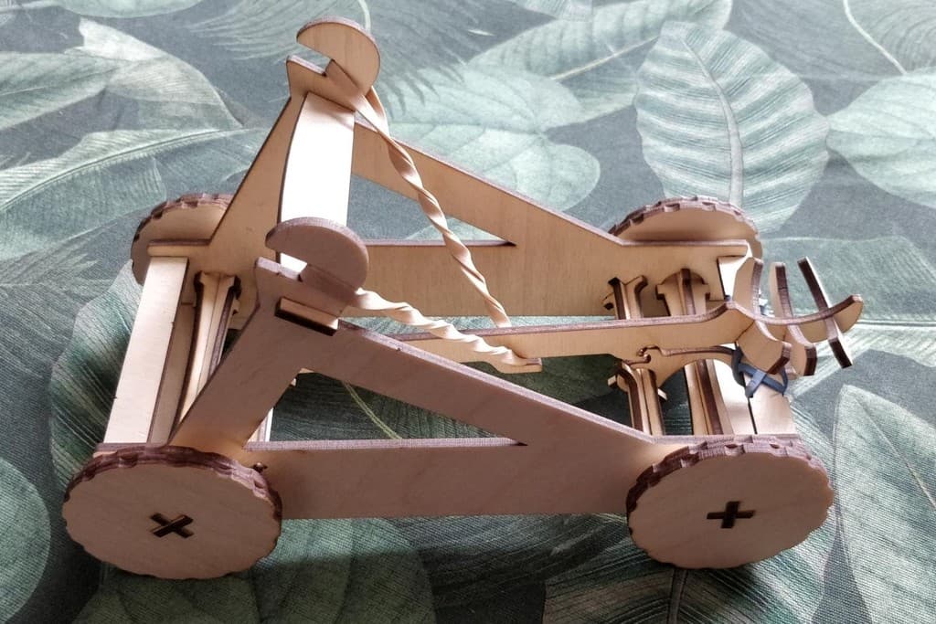 DIY Wooden Catapult 3D Puzzle Laser Cut Vector File