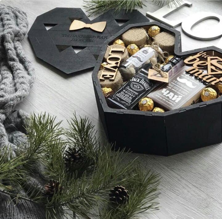 Elegant Heart-Shaped Gift Box Laser Cut File (DXF, SVG)