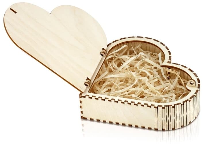 Elegant Heart-Shaped Wooden Gift Box Laser Cut Vector File