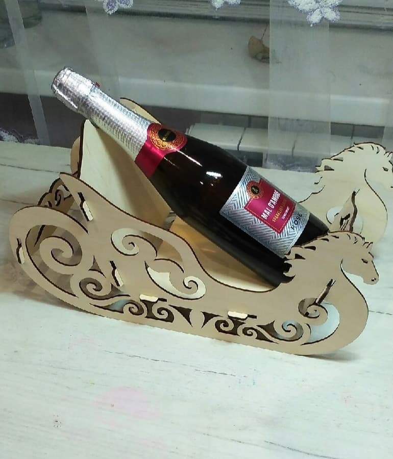 Elegant Horse Sleigh Wine Bottle Holder Laser Cut Vector