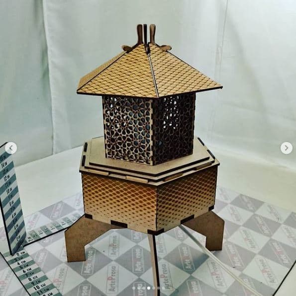 Elegant Oriental Laser Cut Lantern Vector File