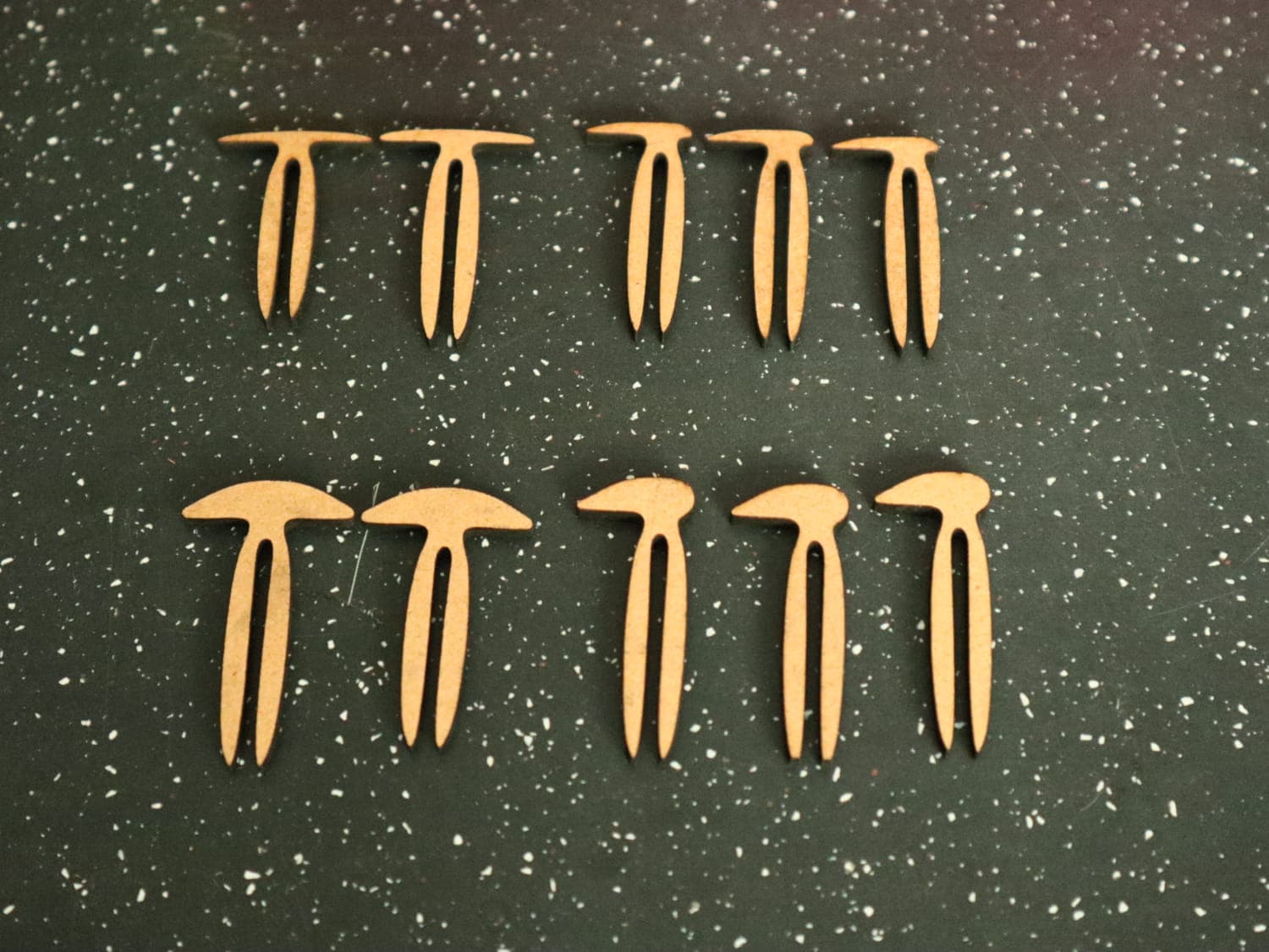 Honeycomb Bed Pins for Laser Cutters - Free Vector File