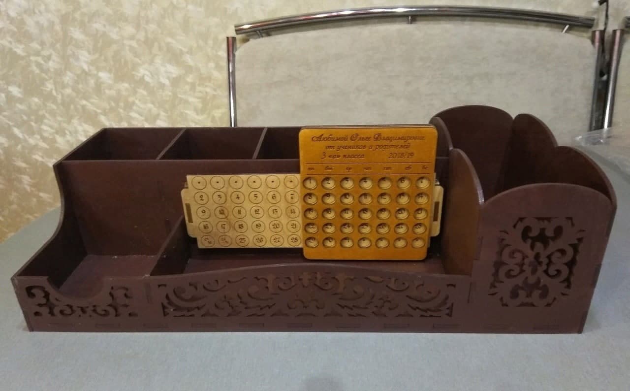 Laser Cut Desk Organizer with Perpetual Calendar Vector File